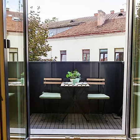 Apartment Charming 1bd Old Town By Hostlovers